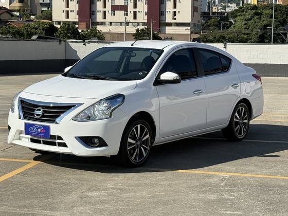 NISSAN VERSA 1.6 16V FLEXSTART SL 4P XTRONIC NISSAN VERSA 1.6 16V FLEXSTART SL 4P XTRONIC